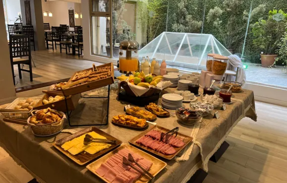 Kenton Palace Bariloche (desayuno incluído)