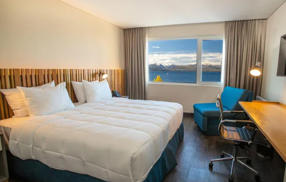 Hampton by Hilton Bariloche (desayuno incluído)